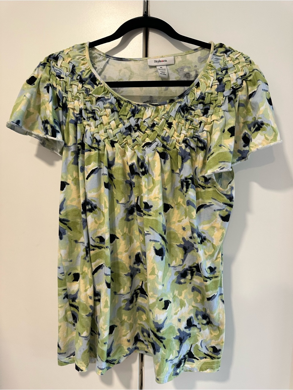 Style & Co XL Green Floral Smocked Short Sleeve Top